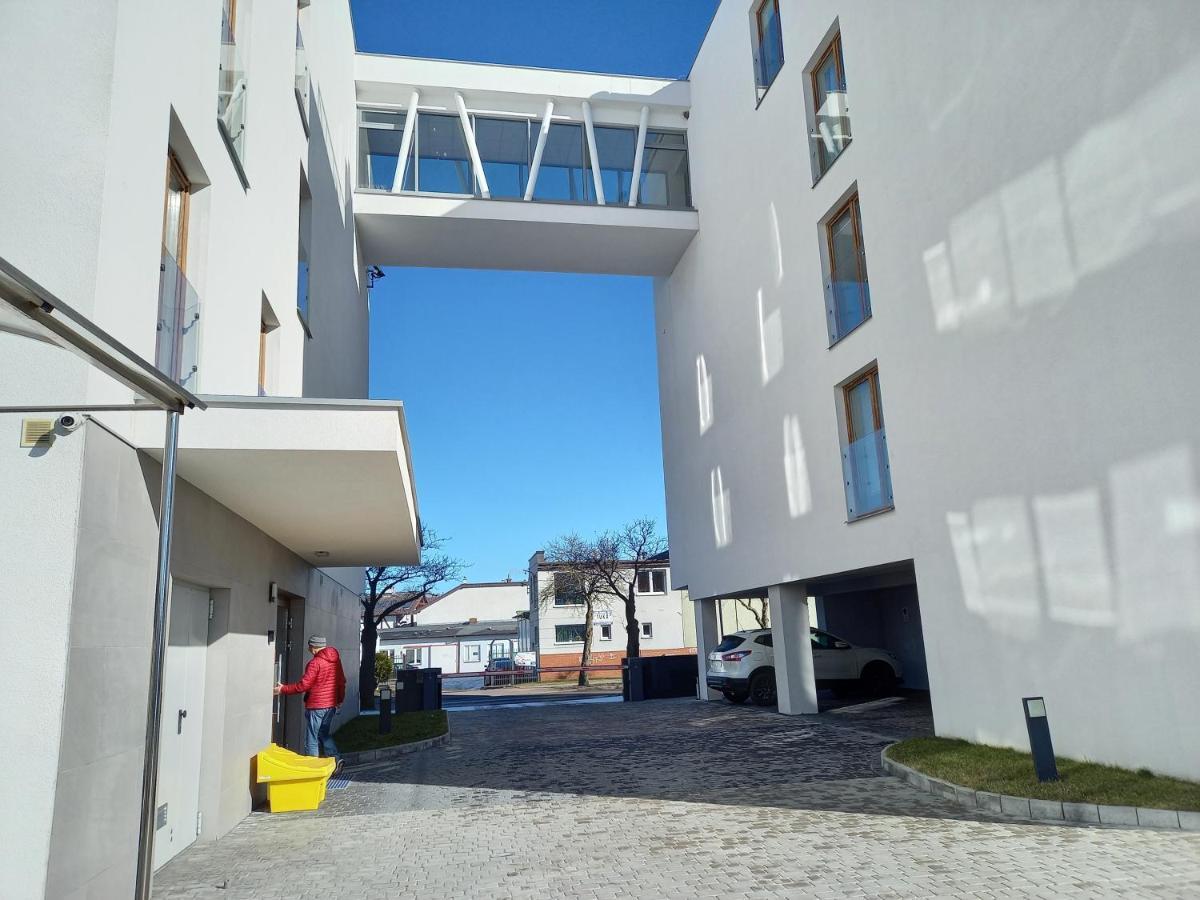 Apartament Mila Z Duzym Tarasem I Miejscem Parkingowym Колобжег Екстер'єр фото